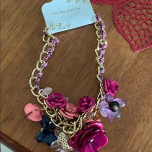 Fashion Necklace with pink and blue flowers